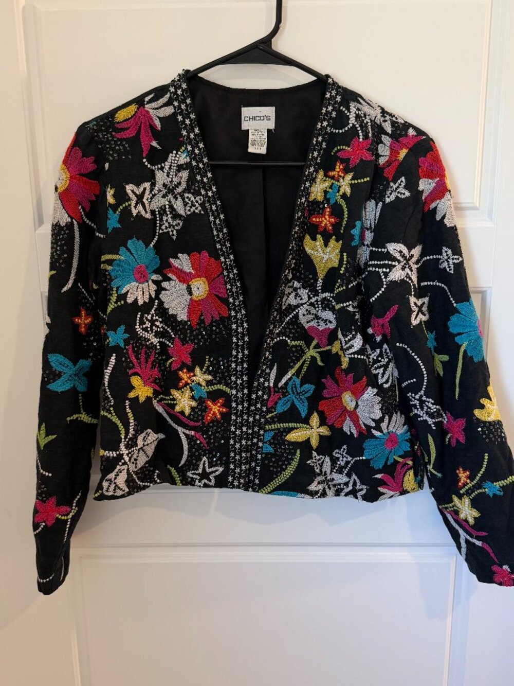 Chicos Size 0 Floral Embroidered Jacket Black Open Front Boho Art to Wear